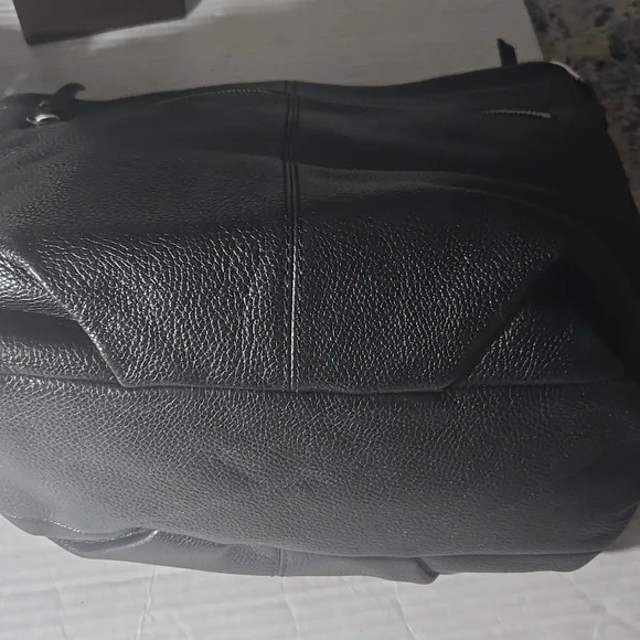 Coach - Picture 4 of 8